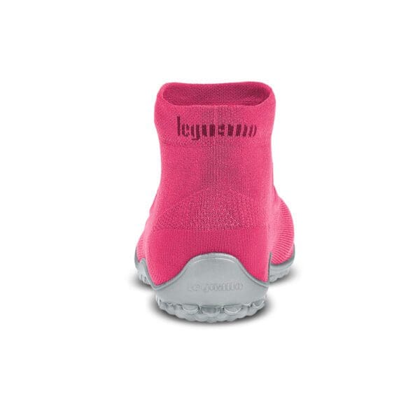 Back view of a pink shoe with the word " kaputani ".