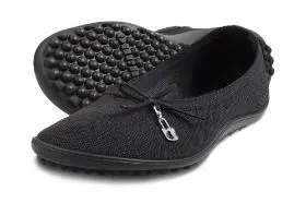 Black knit women's ballet flats with bow.